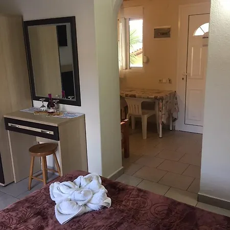 Szálloda Alexandros Ii Toróni