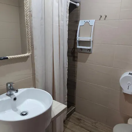 Alexandros Ii Hotel