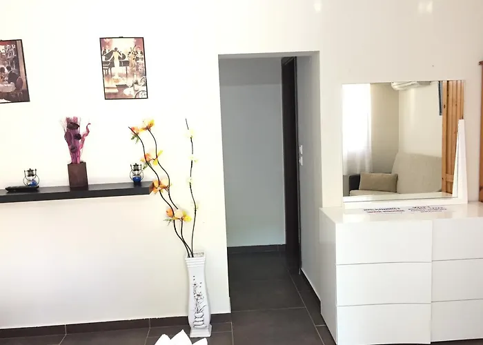Alexandros Ii Otel