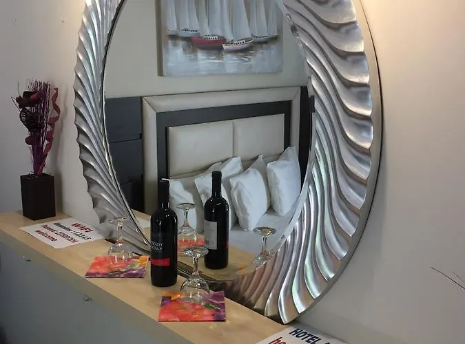 Alexandros Ii Otel *